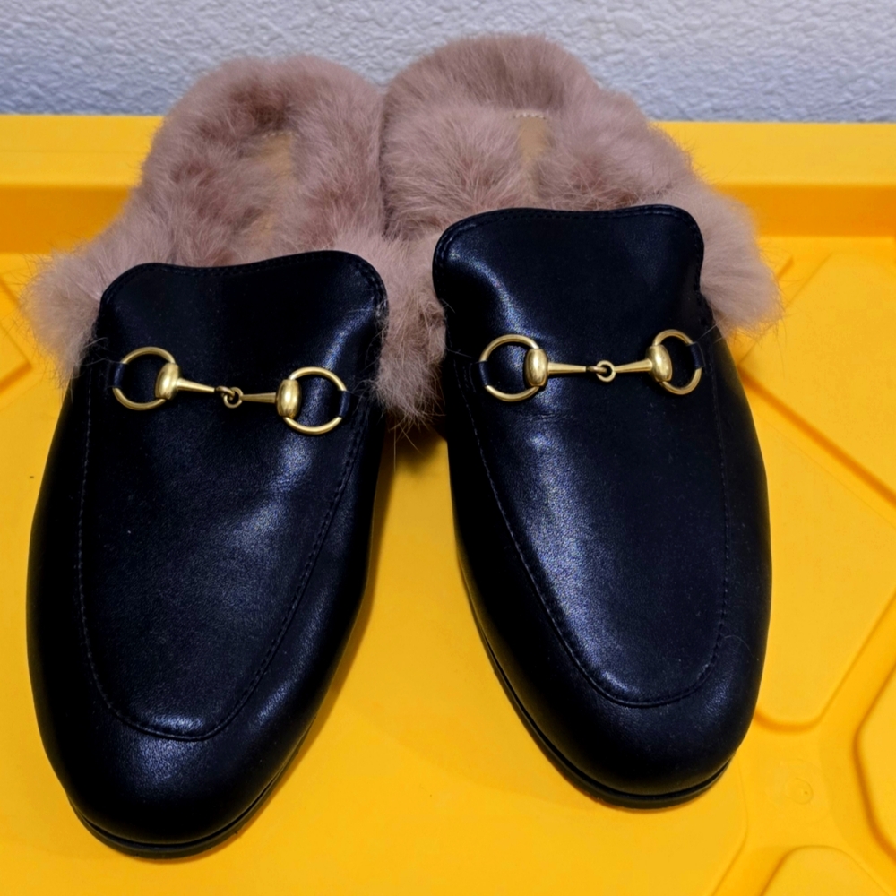 Fur Mules for Women Leather Mule Slides Shoes Fluffy Furry Flat Mule